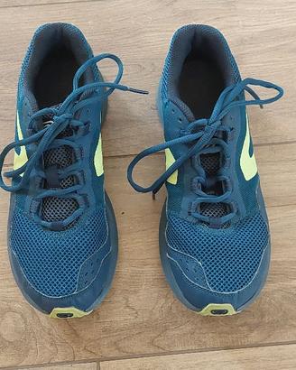 Scarpe da ginnastica n. 40