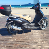 Piaggio Beverly Tourer 300 i.e con bauletto