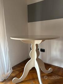 Tavolino in legno bianco Ikea