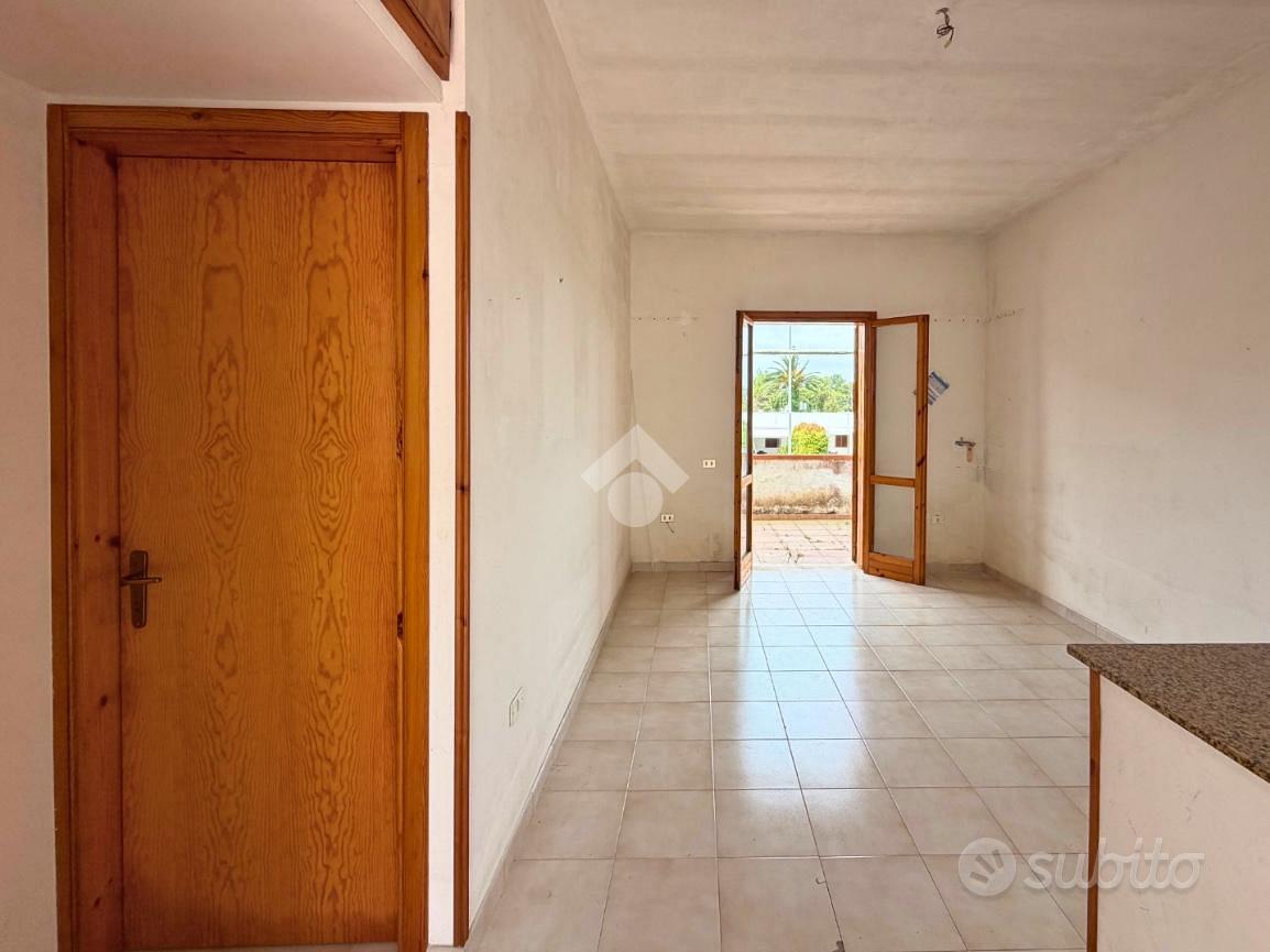 2 LOCALI A MELENDUGNO - Vista 5