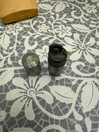 Accendino antivento vintage a benzina in metallo