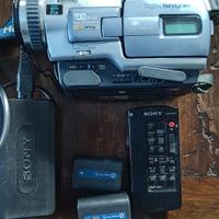 VIDEOCAMERA Sony Digital 8 Handycam 700x