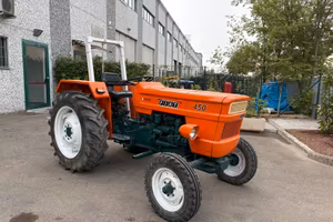 TRATTORE GOMMATO FIAT 450