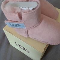 Ugg neonato