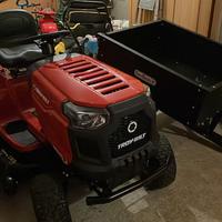 Trattorino rasaerba Troy Bilt + rimorchio