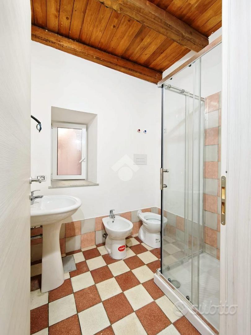 2 LOCALI A PALERMO - Vista 5