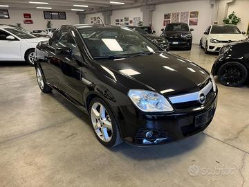 Opel Tigra TwinTop 1.8 16V Sport