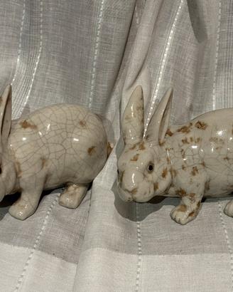 Coppia conigli in ceramica