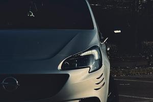 Opel Corsa 1.4 benzina Gpl