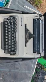 Macchina da scrivere 