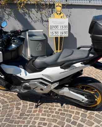 Honda Forza 750