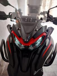 Benelli TRK 720 X