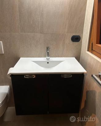 Mobile bagno sospeso