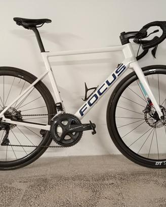 Focus Izalco Max Ultegra Di2 Ruote DtSwiss Carboni