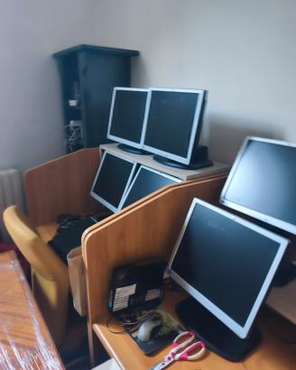monitor PC 17 19 pollici