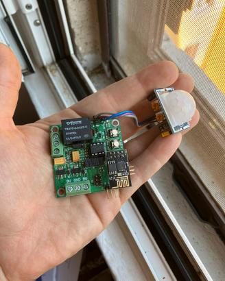 Esp8266 board di espansione con relay e pir