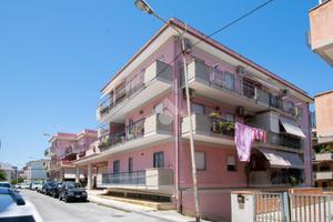 3 LOCALI A VENETICO