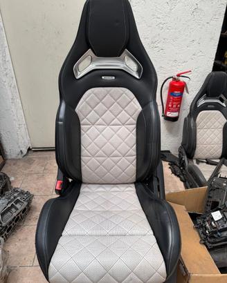 Interno Mercedes C63 AMG W205 Performance