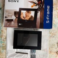 Digital photo frame