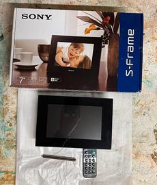 Digital photo frame