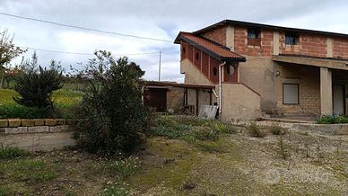 Vendita villa con terreno
