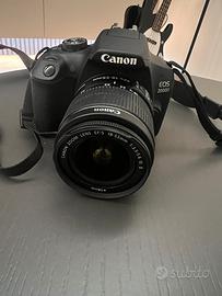 Canon eos 2000D macchina fotografica