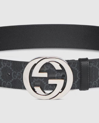 Gucci in tela GG Supreme nera e grigia con fibbia