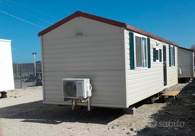 Casa mobile usata Shelbox su ruota 7,40 x 3 mt