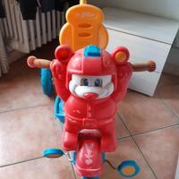 Triciclo a pedali o spinta per bambini 