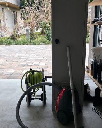 Armadietti da lavoro / aspirapolvere / tubo giard