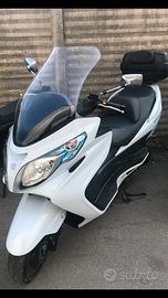 Suzuki burgman 400