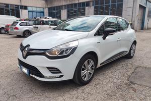 Renault Clio benz/gpl Moschino