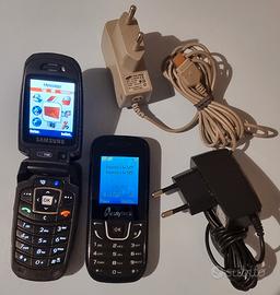 Coppia di Telefoni Vintage Samsung più Easyteck 