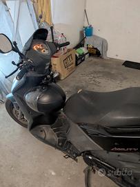 Kymco agility 125 con ruote da 16
