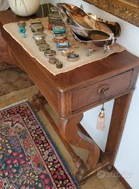 Consolle in legno '800 con gamba a voluta