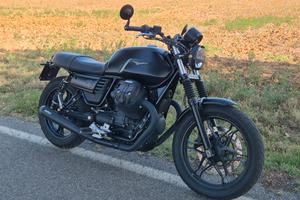 Moto Guzzi VIII Stone ABS 2021 (modello 2017)