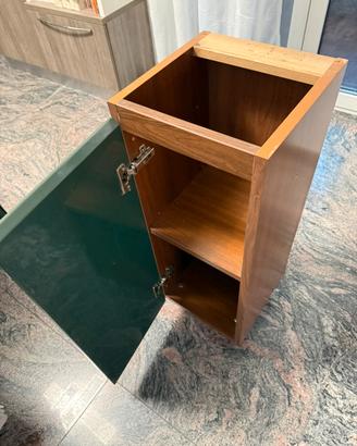 Mobiletto base della Veneta cucine
