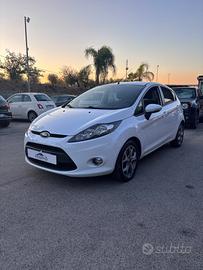 Ford Fiesta 1.4 90 CV GPL