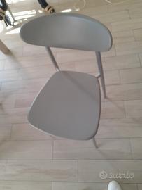 Sedie grigio chiaro 