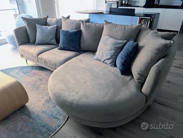 Divano con penisola come nuovo 