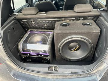 Subwoofer auto