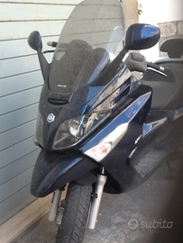 Scooter 250 piaggio xevo