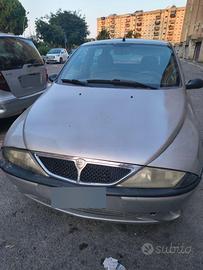 Lancia y