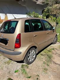 Auto Lancia Musa