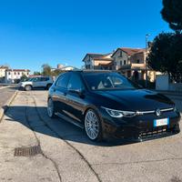 Golf 8 R-Line 2.0 tdi 150cv