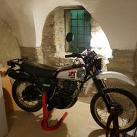 Yamaha XT 500         10000 miglia