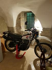 Yamaha XT 500         10000 miglia