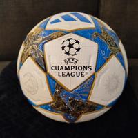 pallone calcio Adidas official match ball