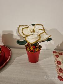 Stella di Natale bianca all'uncinetto 