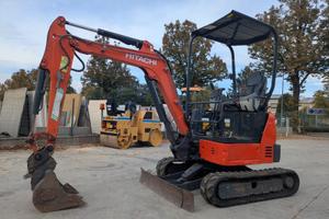 Miniescavatore Hitachi ZX19U5, anno 2015